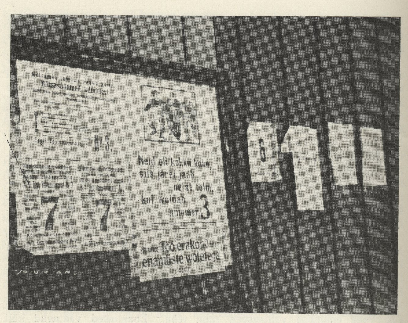 Asutava Kogu valimiste eel – erakondade kihutusplakateid Tallinnas. Laaman, Eduard. Eesti iseseisvuse sünd. Tartu, 1936, lk. 4