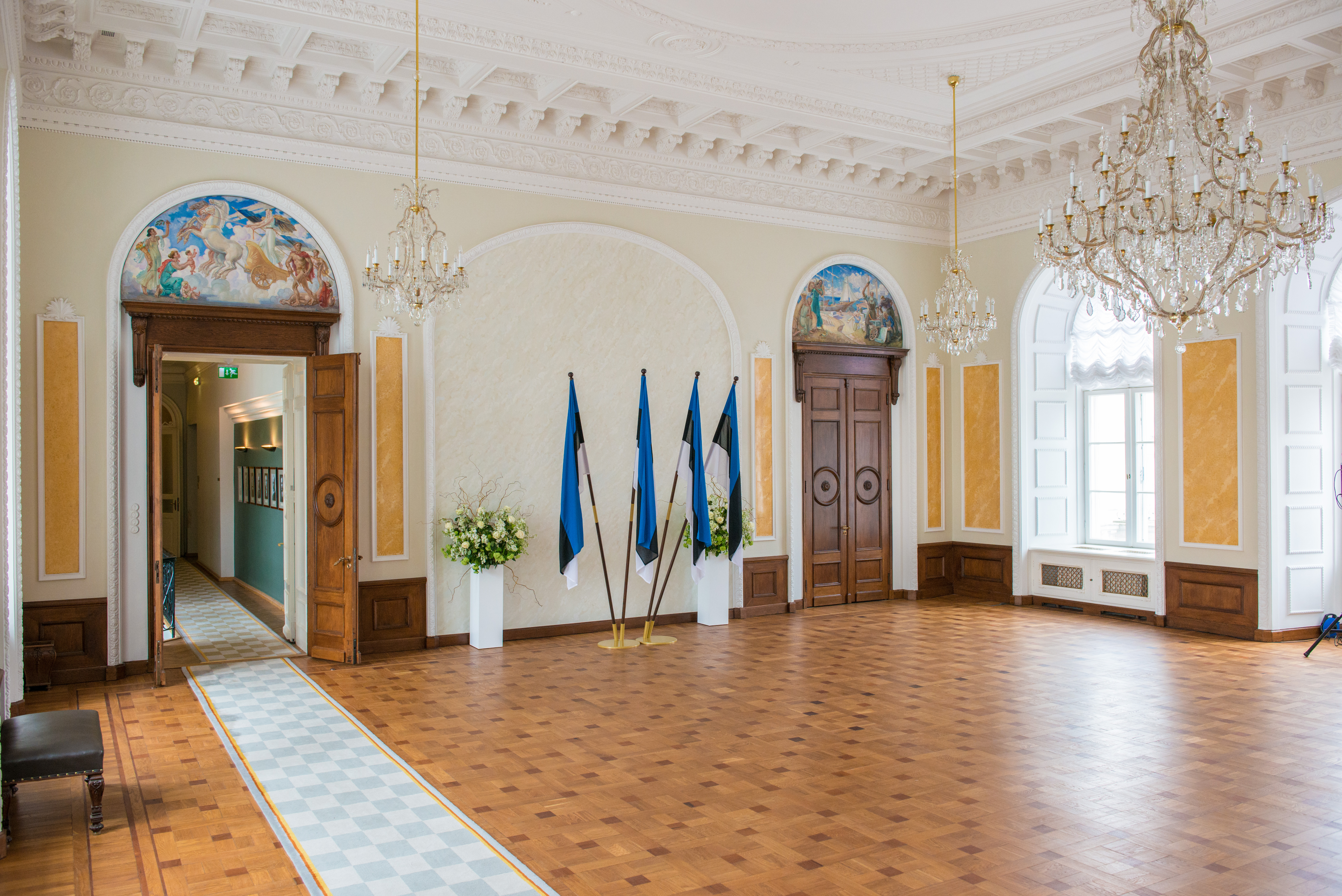 Valge saal