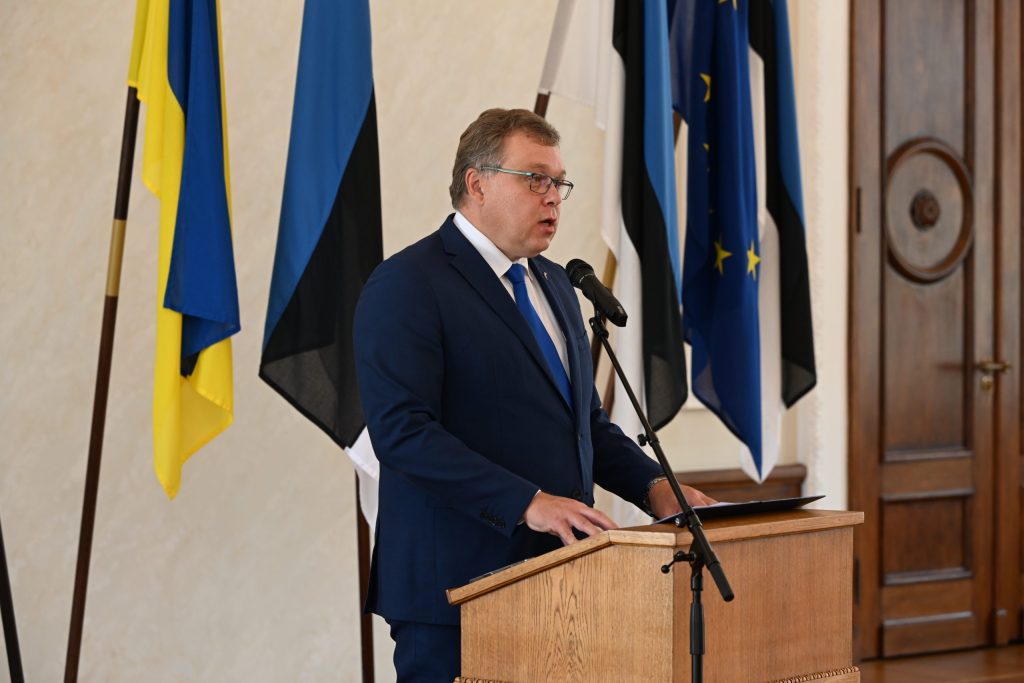 Riigikogu esimehe Lauri Hussari tervitus 20. Augusti Klubi pidulikul koosolekul.