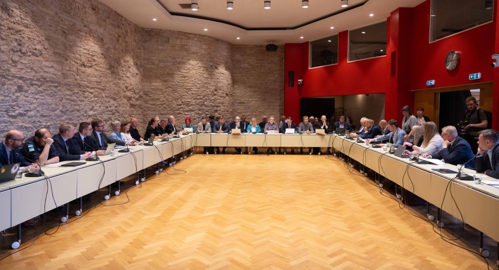 Riigikogu komisjonid arutavad pangasaladuse kaitsmisega seotud küsimusi