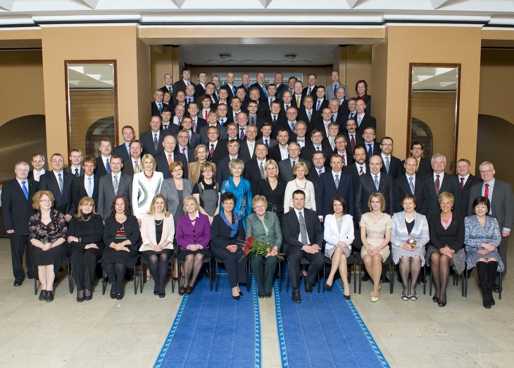 XII Riigikogu ühispilt 4.04.2011