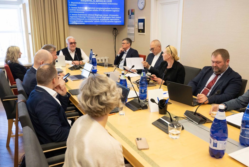 Majanduskomisjon valis esimehe ja aseesimehe