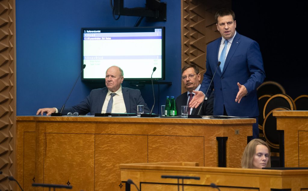 Siseminister Mart Helme, majandus- ja taristuminister Taavi Aas ning peaminister Jüri Ratas