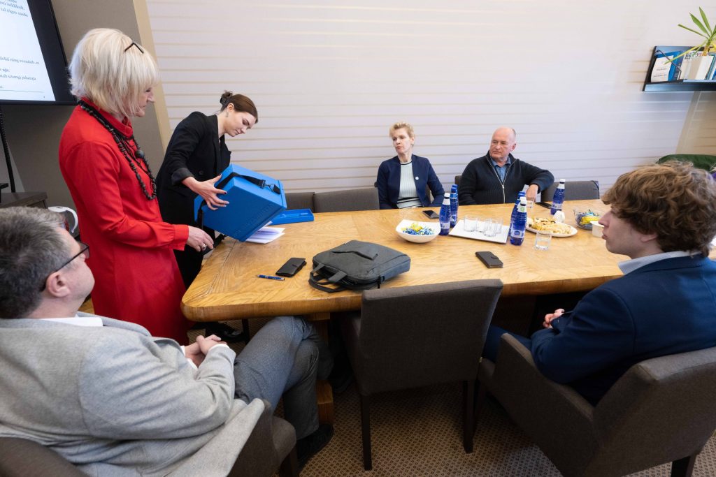 Juhivalimised riigieelarve kontrolli erikomisjonis. Foto: Erik Peinar