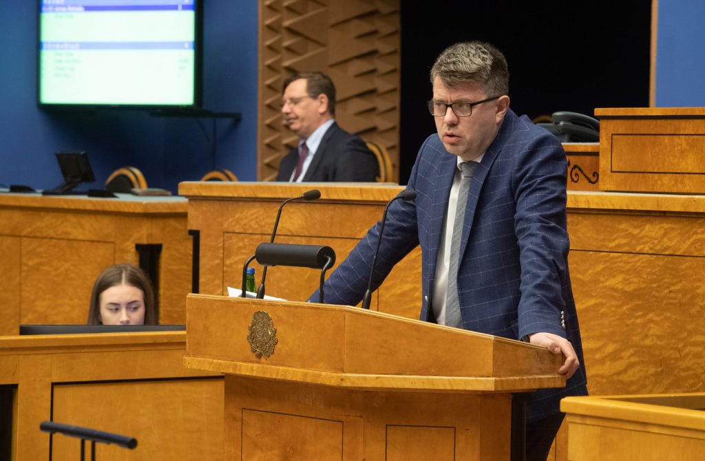 Riigieelarve kontrolli erikomisjoni esimees Urmas Reinsalu, majandus- ja taristuminister Taavi Aas