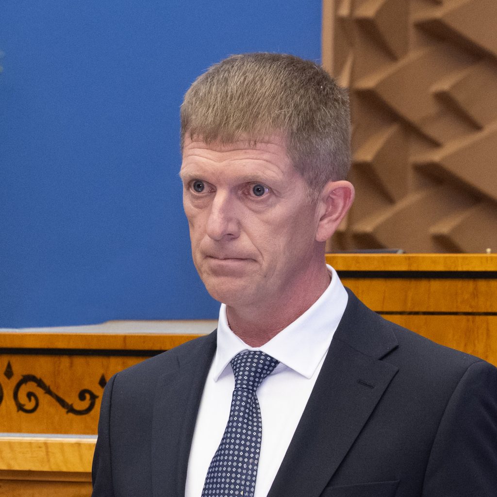 Kaitseminister Martin Herem Riigikogu ees. Foto: Erik Peinar / Riigikogu Kantselei