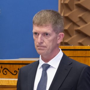 Kaitseminister Martin Herem Riigikogu ees. Foto: Erik Peinar / Riigikogu Kantselei